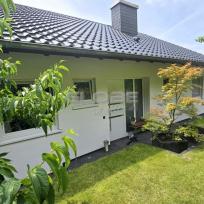 Waldems - Herrlich gelegenes Einfamilienhaus mit Garten in Sonnenlage, ideal für die Familie